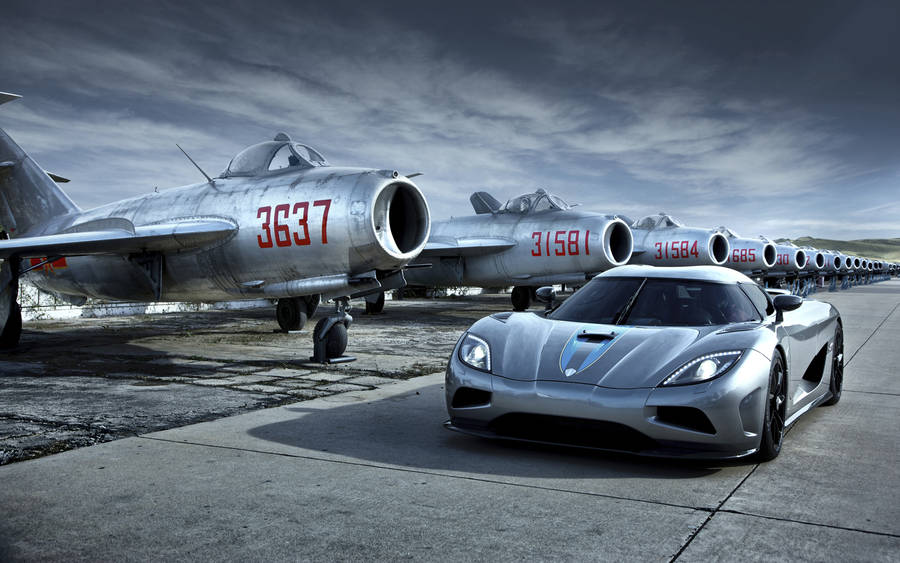 Cool Car Koenigsegg Gray Wallpaper