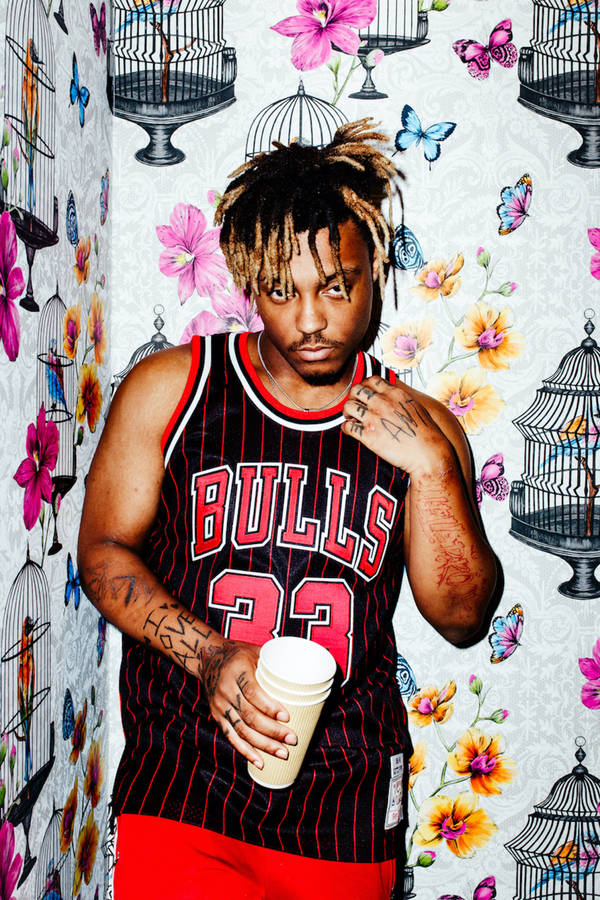 Cool Juice Wrld Bulls Shirt Wallpaper