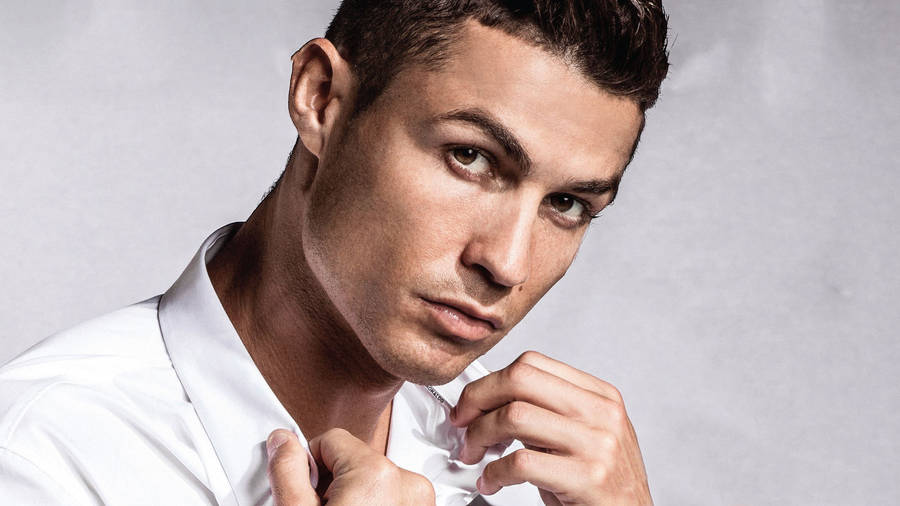 Cr7 Hd Fixing White Collar Wallpaper