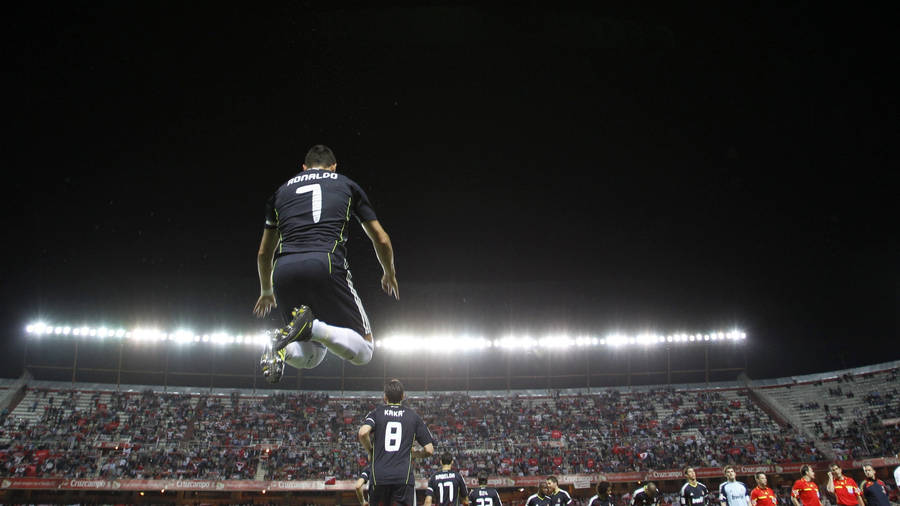 Cr7 Hd Jumping High Wallpaper