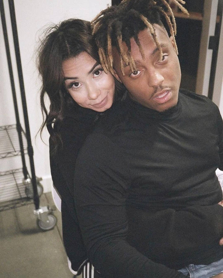 Cute Juice Wrld And Ally Hug Wallpaper