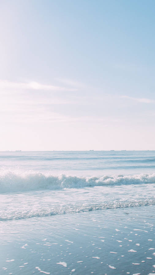 Cute Pastel Blue Aesthetic Sea With Waves Wallpaper
