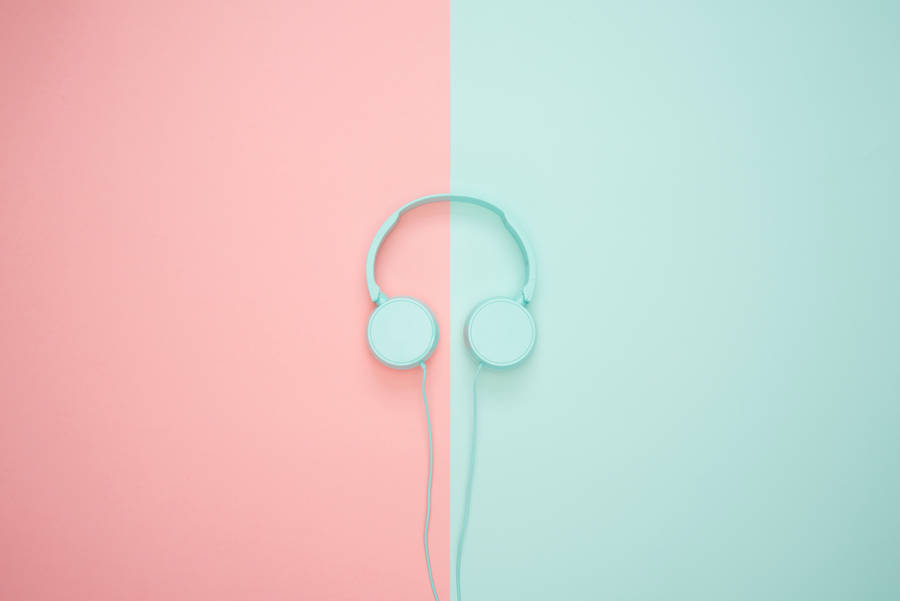 Cute Pastel Headphones Wallpaper