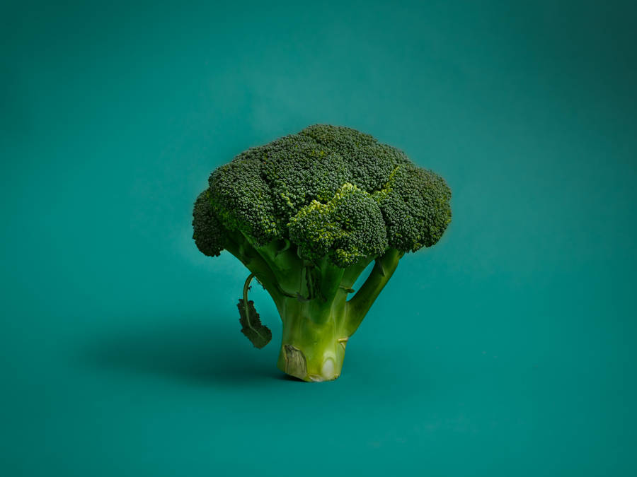 Dainty One Piece Broccoli Wallpaper