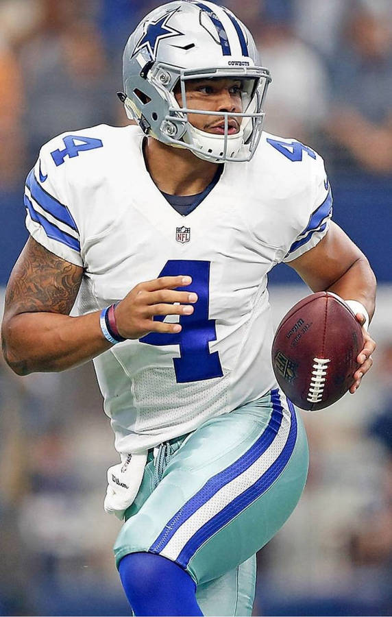 Dak Prescott Football Stance Wallpaper