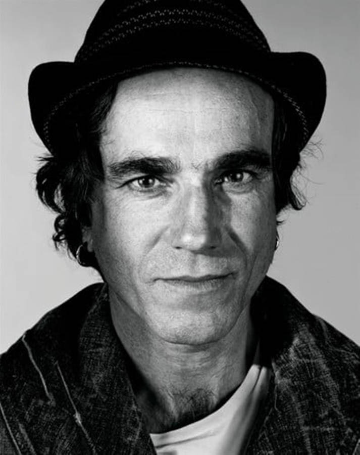 Daniel Day-lewis In Black And White Wallpaper