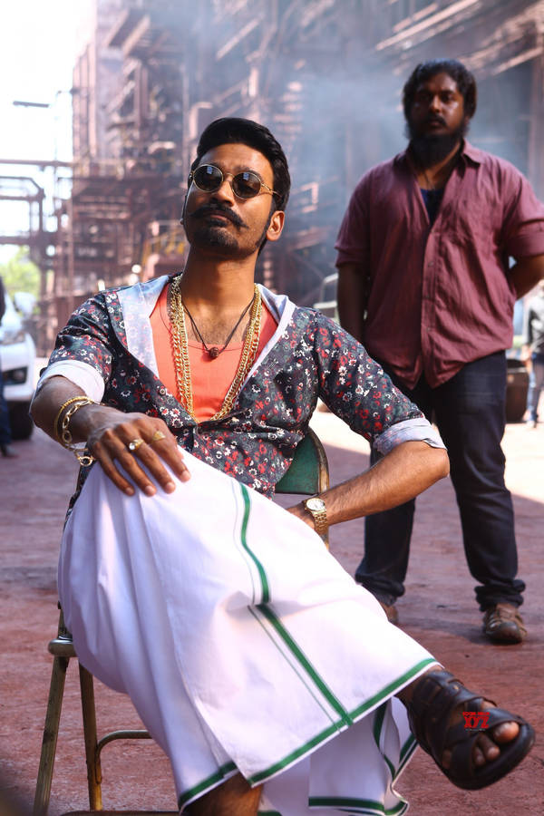 Danush From The Film Maari Wallpaper