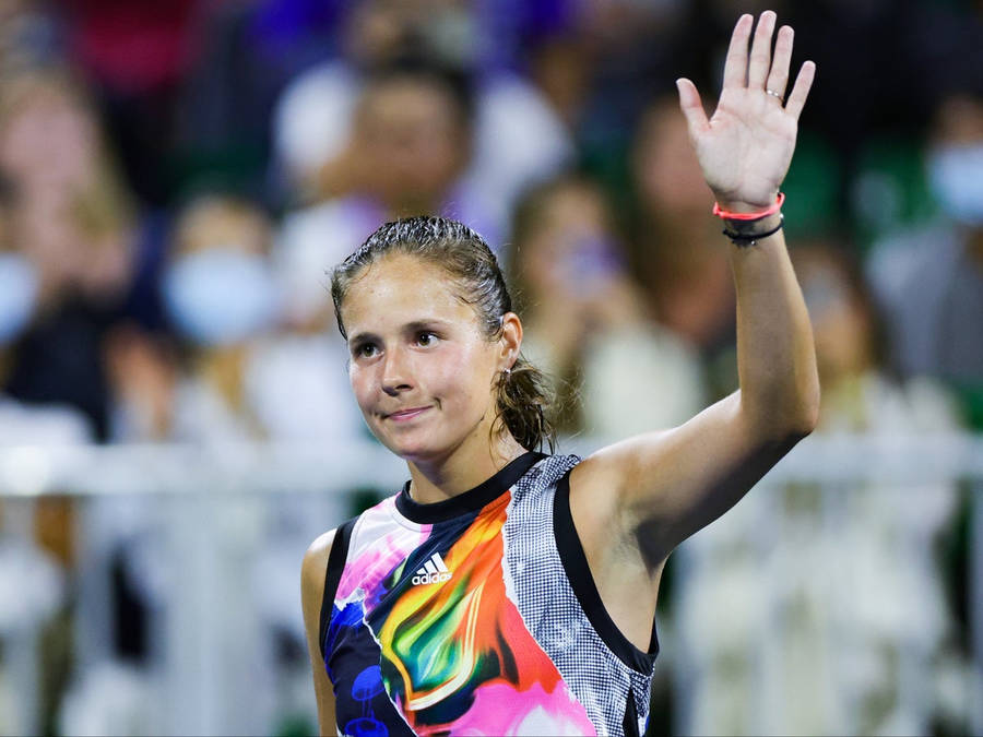 Daria Kasatkina Colorful Waving At Crowd Wallpaper