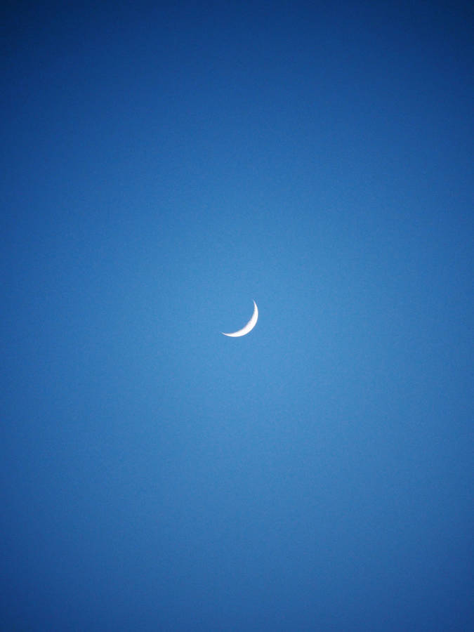 Dark Blue Sky And Crescent Moon Wallpaper