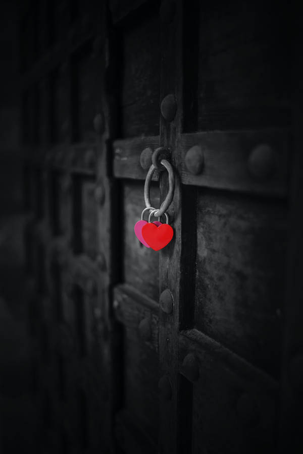 Dark Heart On A Medieval Door Wallpaper