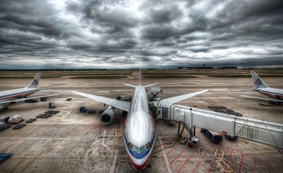 Dark Sky At The Airport Wallpaper