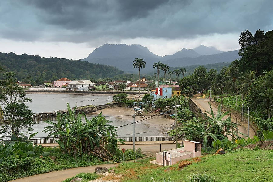 Dark Sky In Sao Tome And Principe Wallpaper