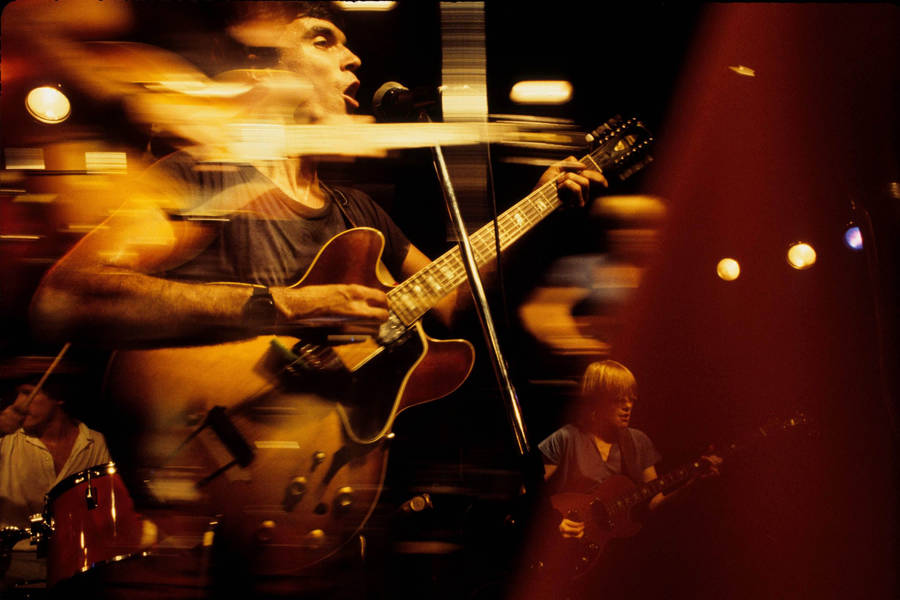 David Byrne Talking Heads Blurred Photography Wallpaper