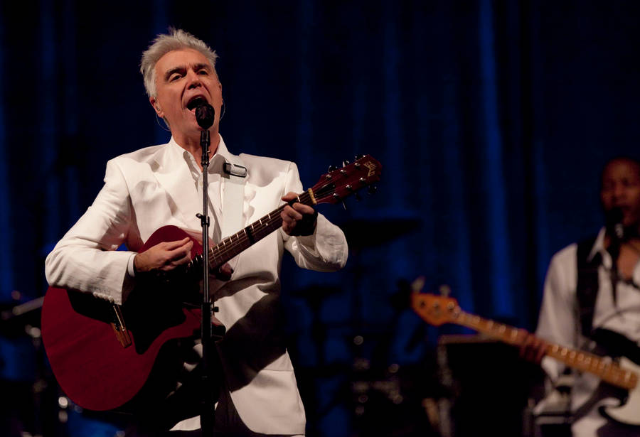 David Byrne Talking Heads Liverpool Performance Wallpaper