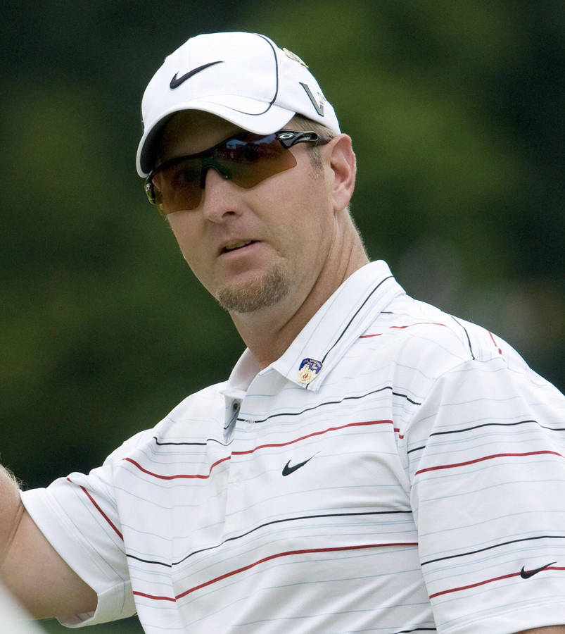 David Duval Wearing Brown Golf Sunglasses Wallpaper