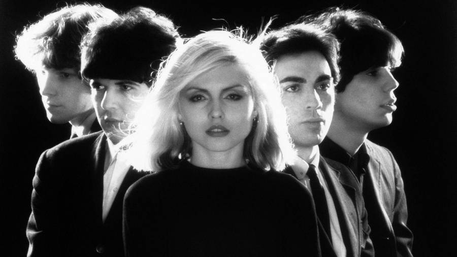 Debbie Harry In Classic Noir Photography - Front Woman Of Rock Band Blondie Wallpaper