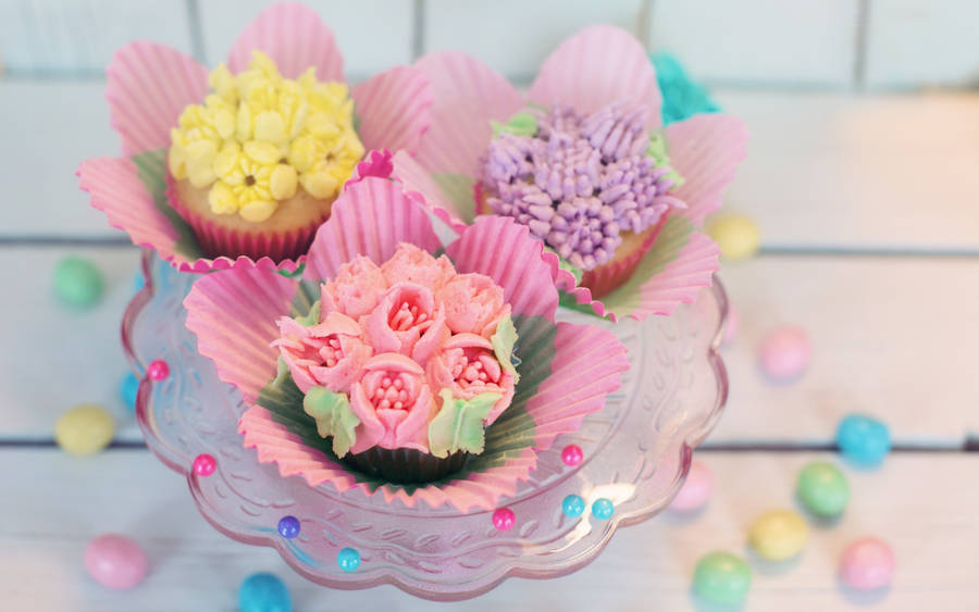 Delicious Pastel Cupcakes Wallpaper