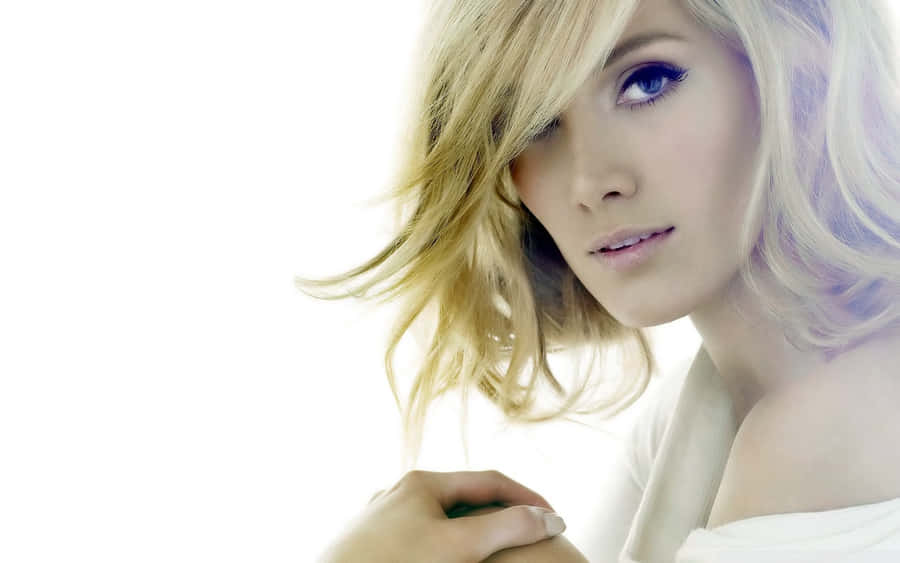 Delta Goodrem Blonde Hair Portrait Wallpaper