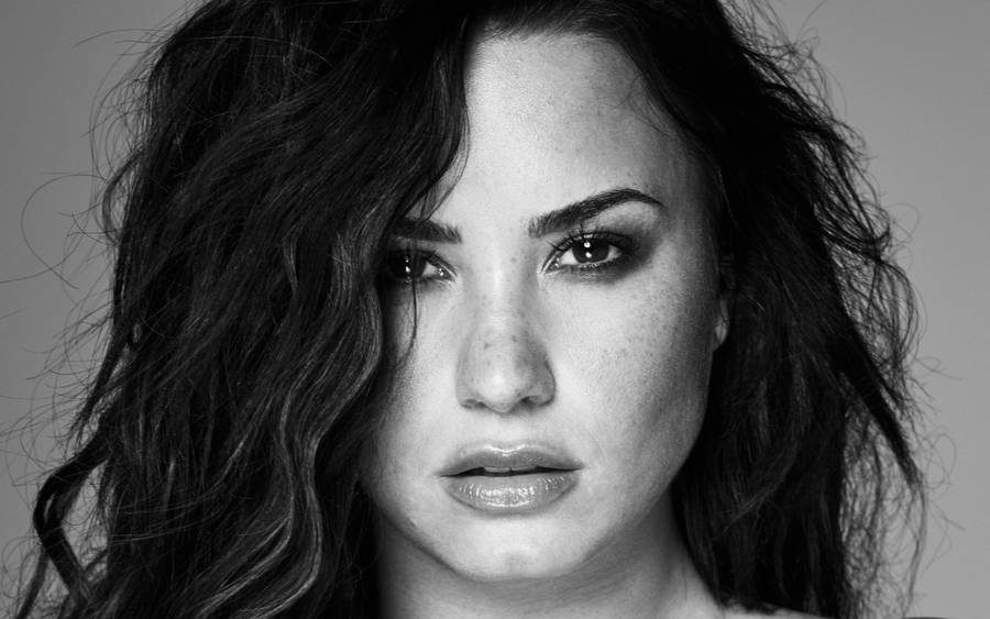 Demi Lovato Grayscale Wallpaper