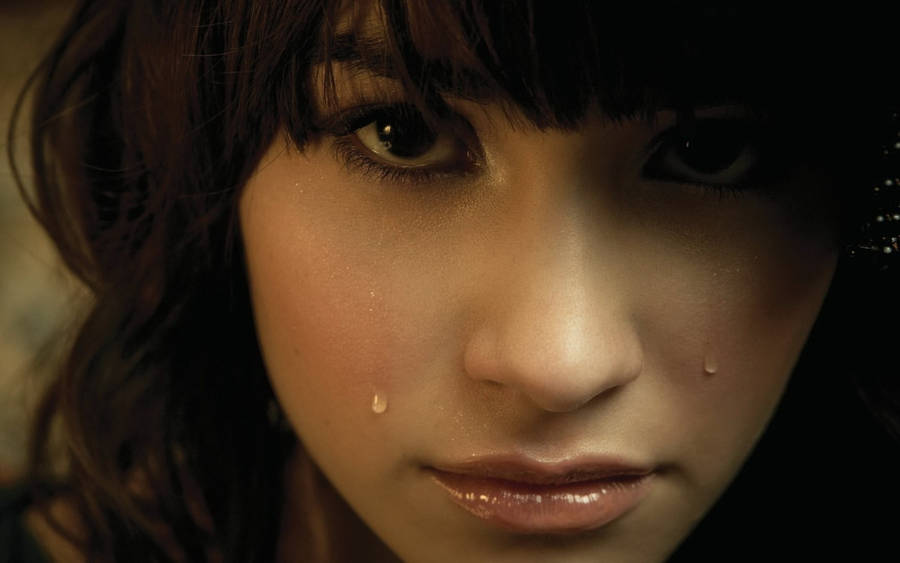 Demi Lovato In Tears Wallpaper