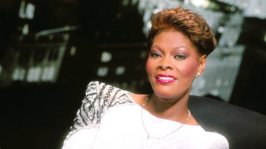 Dionne Warwick's Portrait Wallpaper