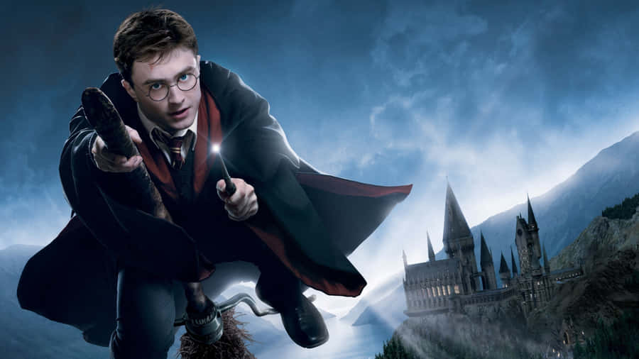 Dive Into The Wizarding World Of Harry Potter Wallpaper