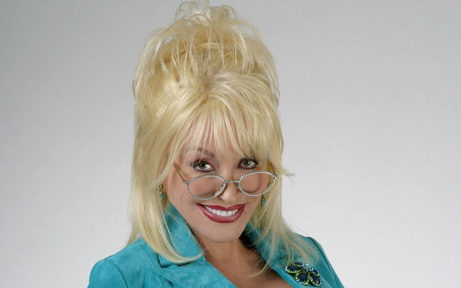 Dolly Parton Velvet Blue Jacket Wallpaper