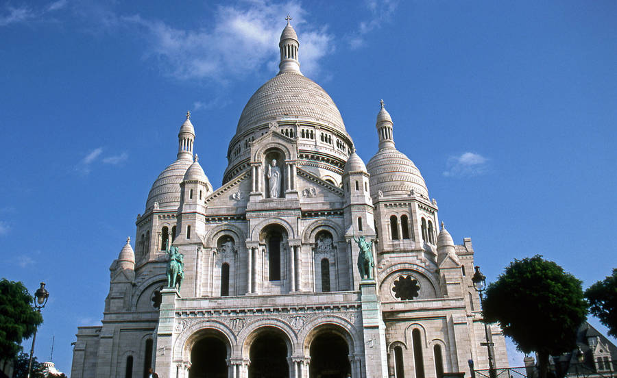 Domes Of Sacre Coeur Basilica Wallpaper