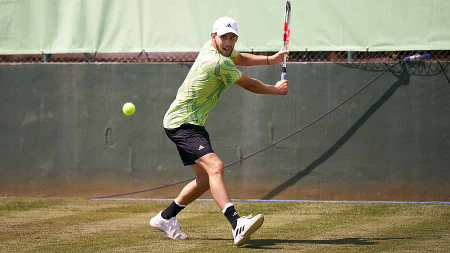 Dominic Thiem Grass Court Action Wallpaper