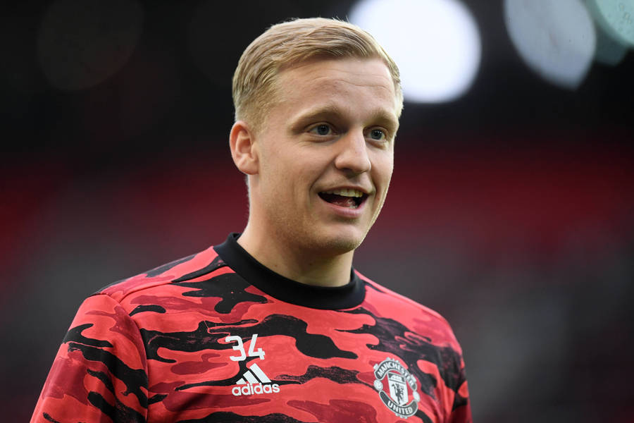 Donny Van De Beek 34 Manchester United Jersey Wallpaper