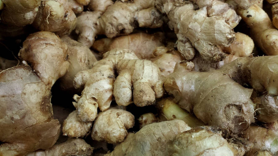 Dry Ginger Root Vegetables Pile Wallpaper