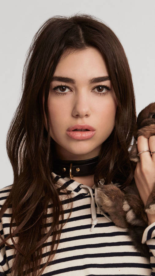 Dua Lipa 4k Miss Vogue Wallpaper