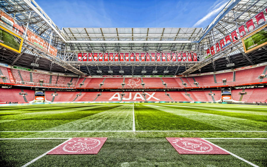 Dusk At The Johan Cruyff Arena. Wallpaper