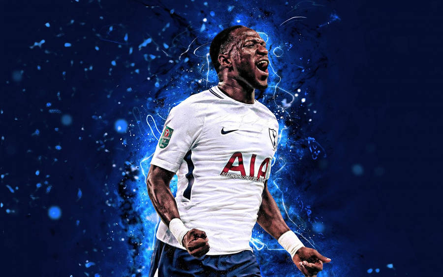 Dynamic Midfield Domination - Moussa Sissoko Wallpaper