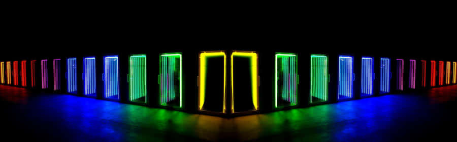 Dynamic Multi-monitor Setup With High-resolution Display Wallpaper