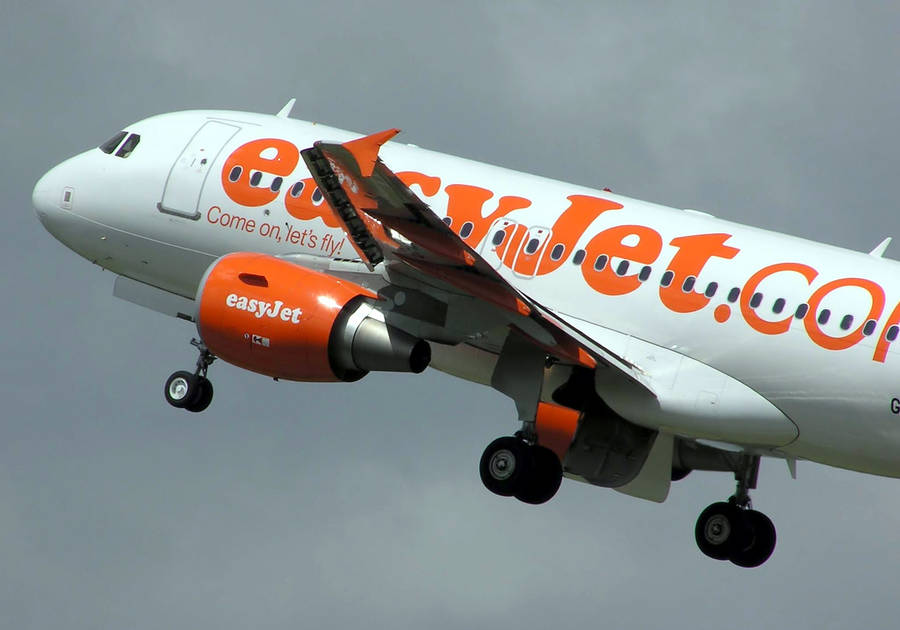 Easyjet Grey Sky Wallpaper