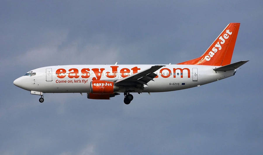 Easyjet Pale Blue Sky Wallpaper