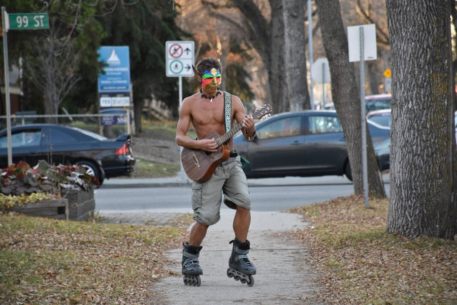 Edmonton Rollerblading Shirtless Guy Wallpaper