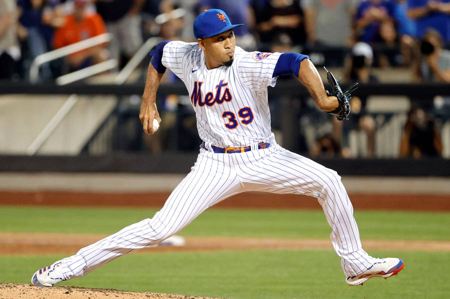 Edwin Diaz In Uniform As Pitcher Wallpaper