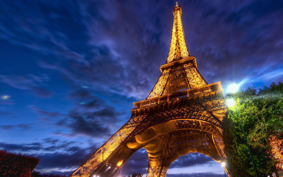 Eiffel Tower Close-up Wallpaper