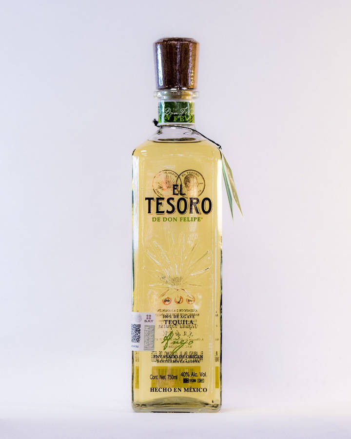 El Tesoro De Don Felipe Tequila Bottle Wallpaper