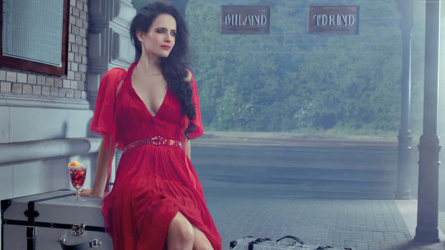 Elegant Eva Green Posing In A Photoshoot Wallpaper