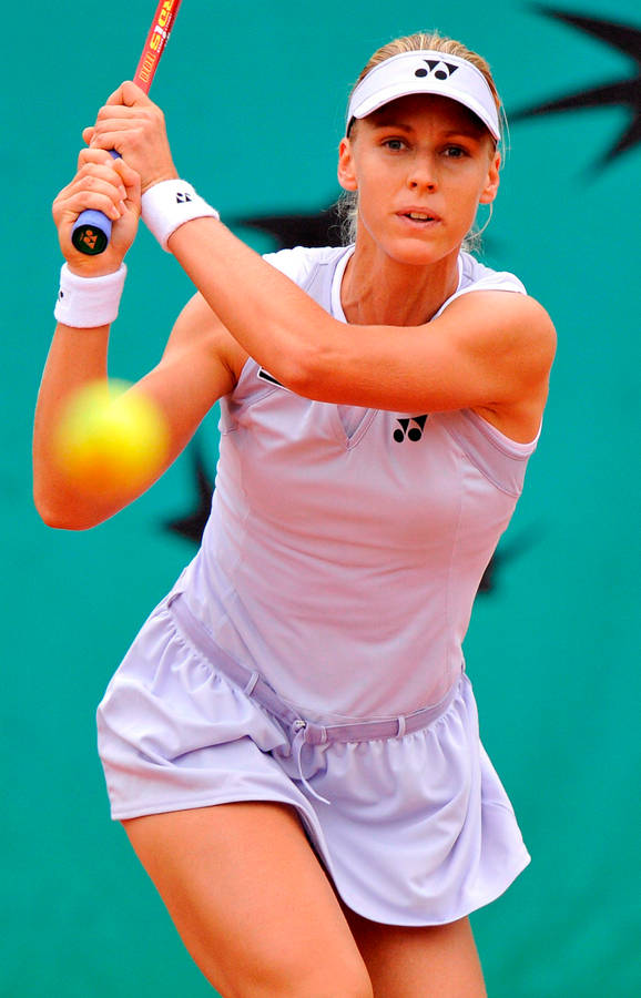 Elena Dementieva Looking At Ball Wallpaper