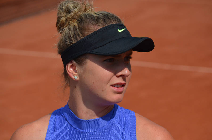 Elina Svitolina Shining Bright In Black Sun Visor Wallpaper