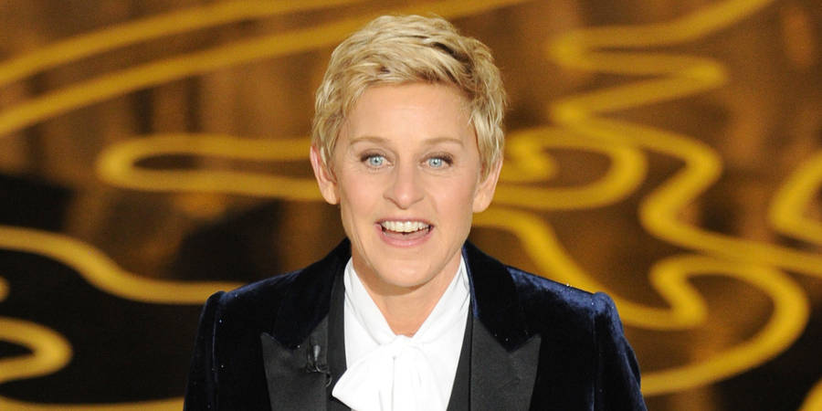 Ellen Degeneres Black And White Outfit Wallpaper