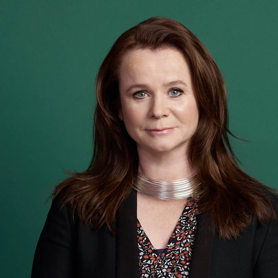 Emily Watson In A Green Screen Room Wallpaper