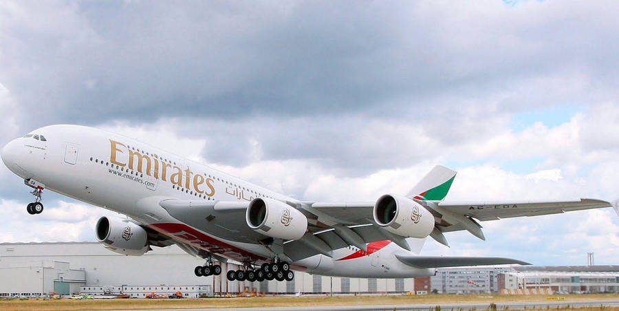 Emirates Airbus A380 Take-off Wallpaper