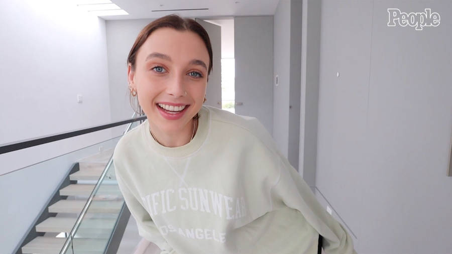 Emma Chamberlain In People's Series Wallpaper