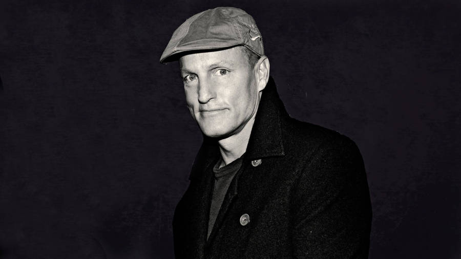 Emmy Award-winning Actor Woody Harrelson Monochrome Wallpaper