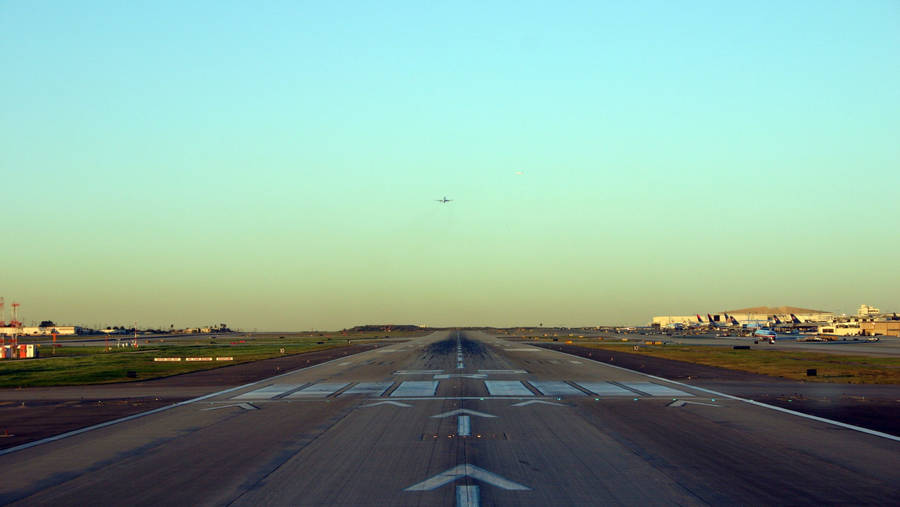 Empty Airport Runway Wallpaper